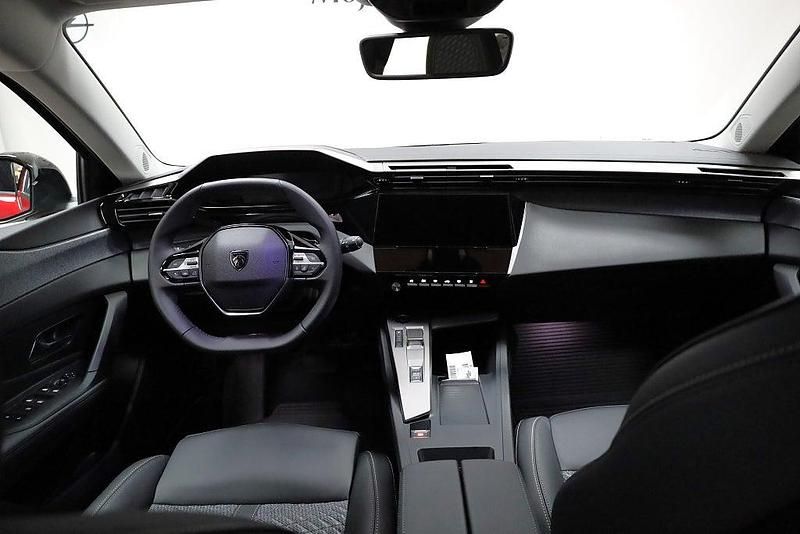 Ny Peugeot 308 SW 2025 Röd Kombi