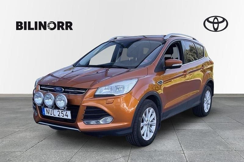 Orange Begagnad 2015 Ford Kuga SUV | 99 900 kr (Bra pris) - Bild 1/4