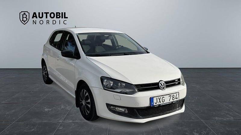 Vit Begagnad 2009 VW Polo Halvkombi | 47 500 kr (Marknadspris) - Bild 1/4
