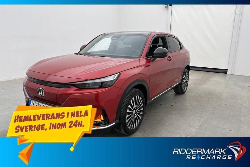 Mörkröd Begagnad 2023 Honda e:Ny1 Advance SUV | 289 800 kr - Bild 1/3