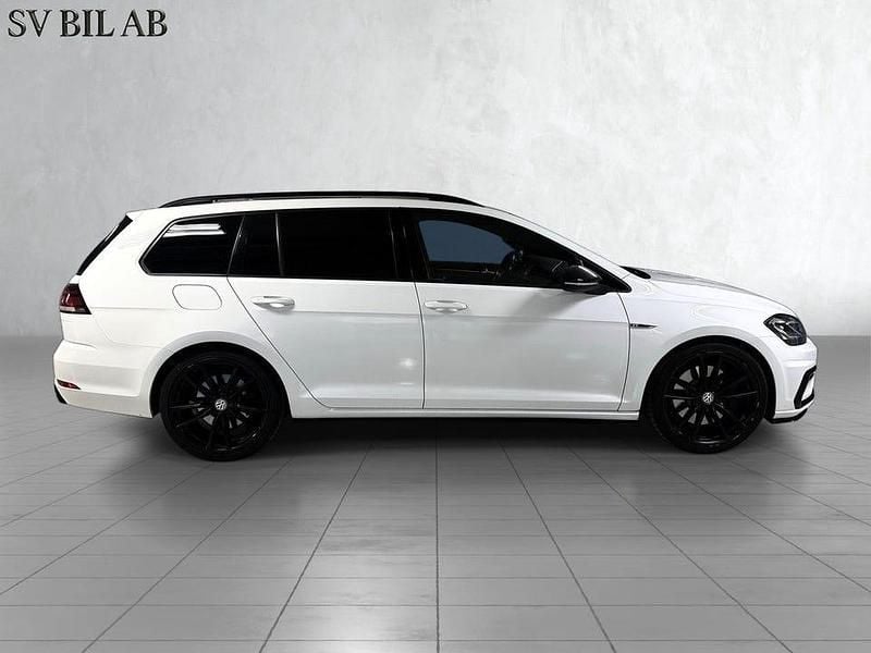 Begagnad VW Golf VII R 310 HK (228 kW) 2017 Vit Kombi