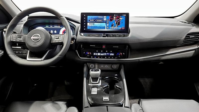 Ny Nissan X-Trail Tekna 163 HK (119 kW) 2025 Silver SUV