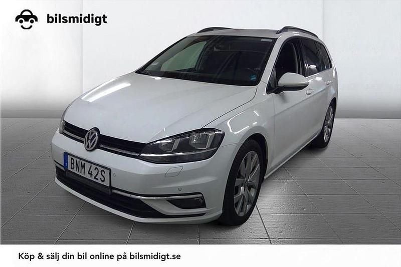 Begagnad VW Golf VII GT 150 HK (110 kW) 2020 Vit Kombi