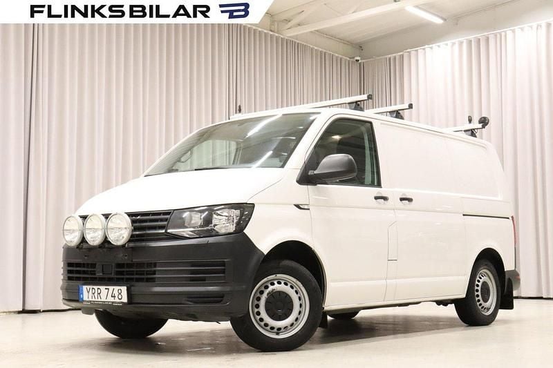 Vit Begagnad 2018 VW T6 Van | 179 800 kr (Bra pris) - Bild 1/4