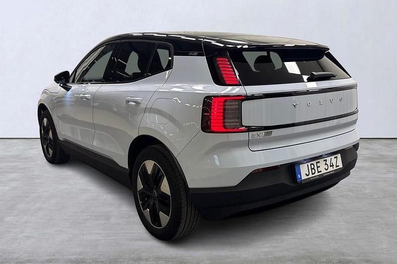 Begagnad Volvo EX30 Plus 202 kW (275 HK) 2024 Blå SUV