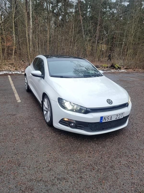 Begagnad VW Scirocco 160 HK (117 kW) 2010
