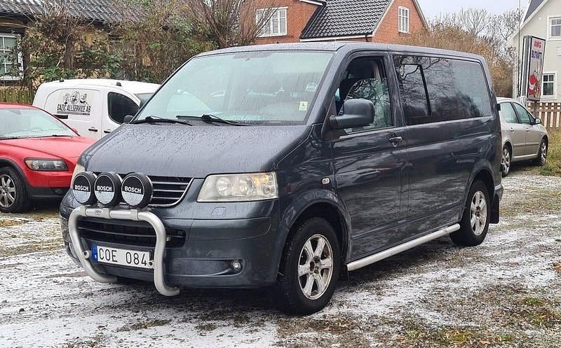 Begagnad VW T5 Comfortline 131 HK (96 kW) 2009 Grå Van