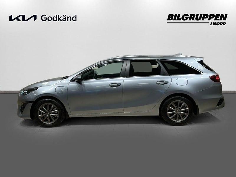 Begagnad Kia Ceed Sportswagon Advance 141 HK (103 kW) 2024 Grå Kombi