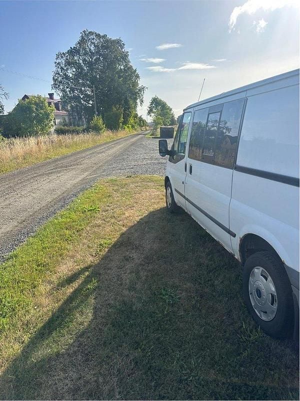 Vit Begagnad 2012 Ford Transit Trend Van | 45 000 kr (Lite dyr) - Bild 1/1