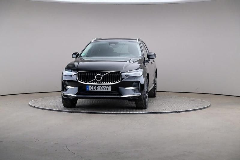 Begagnad Volvo XC60 Core 253 HK (186 kW) 2022 Svart SUV