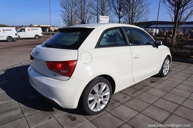 Begagnad Audi A1 105 HK (77 kW) 2011 Vit Sedan