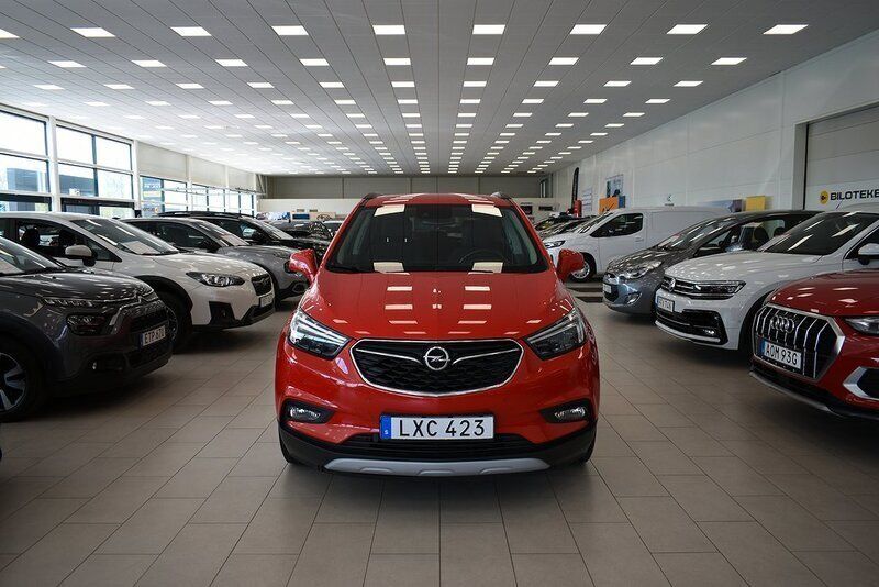 Röd Begagnad 2017 Opel Mokka Dynamic SUV | 159 900 kr (Dyr) - Bild 1/4