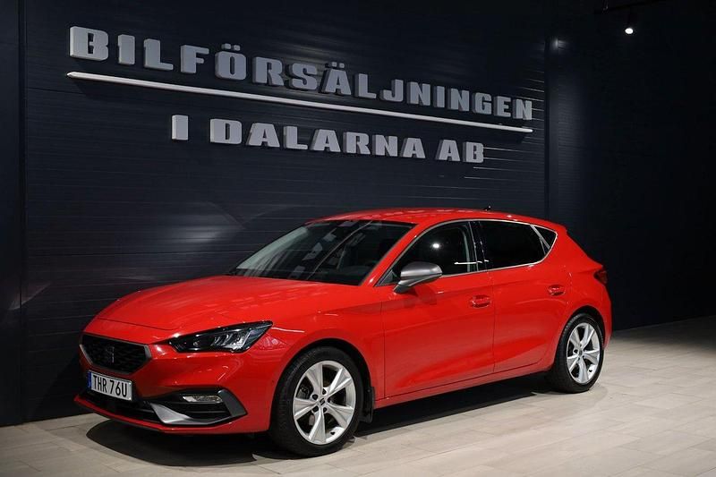 Röd Begagnad 2020 Seat Leon ST FR Kombi | 209 000 kr (Marknadspris) - Bild 1/4