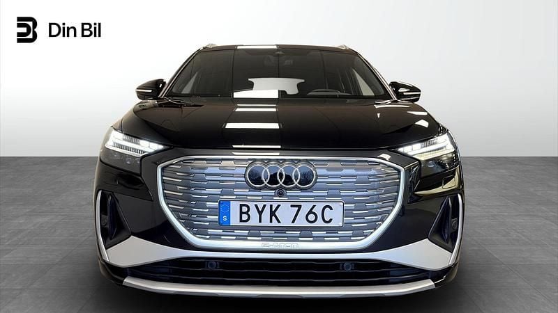 Begagnad Audi Q4 e-tron S-Line 210 kW (286 HK) 2025 Mytsvart metallic SUV