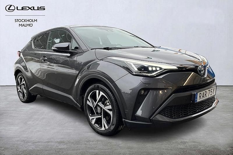 Begagnad Toyota C-HR Edition 152 HK (111 kW) 2023 Mörkgrå SUV