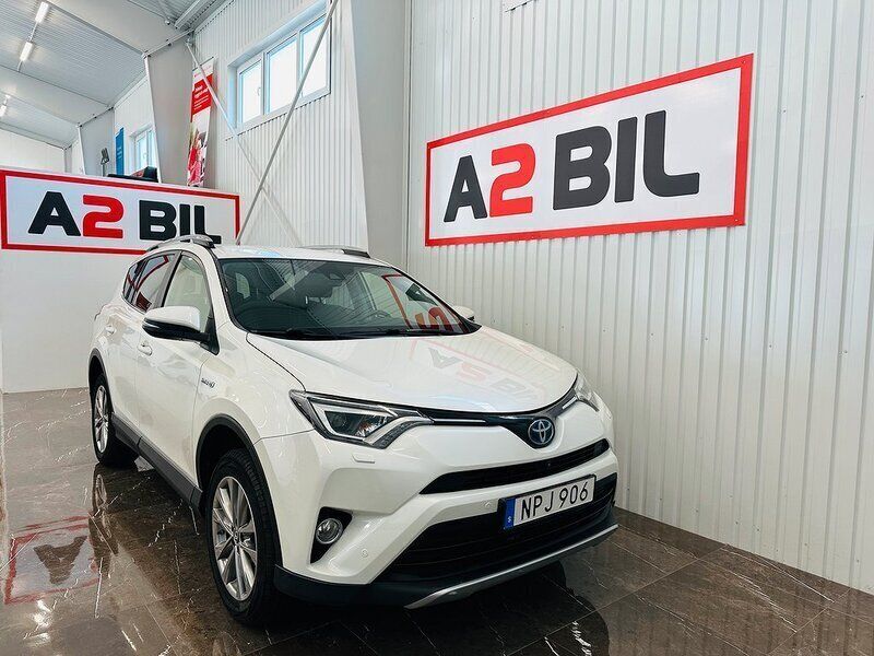Vit Begagnad 2018 Toyota RAV4 Hybrid Executive SUV | 274 900 kr (Marknadspris) - Bild 1/4