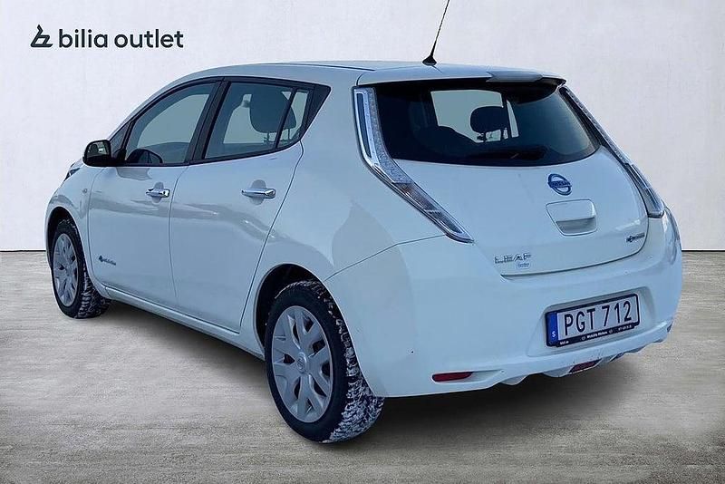 Begagnad Nissan Leaf 80 kW (109 HK) 2017 Vit Halvkombi
