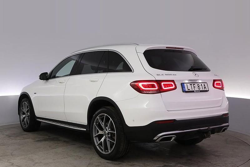 Begagnad Mercedes GLC300e AMG 306 HK (225 kW) 2020 Vit SUV