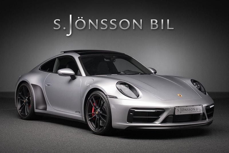 Silver Begagnad 2023 Porsche 911 Carrera GTS Sportkupé | 1 719 000 kr (Marknadspris) - Bild 1/4