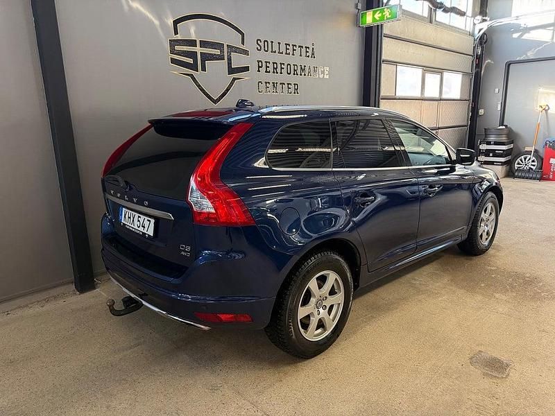Begagnad Volvo XC60 Ocean Race 215 HK (158 kW) 2014 Blå SUV