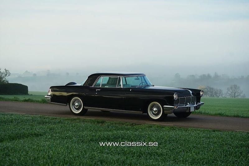 Begagnad Lincoln Continental 286 HK (210 kW) 1956 Svart