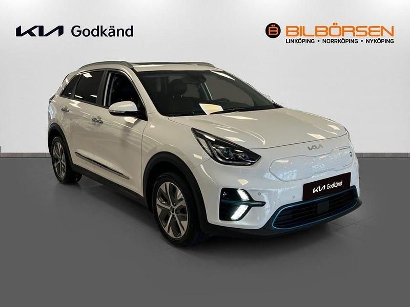 Begagnad Kia e-Niro Advance 150 kW (204 HK) 2022 Vit SUV