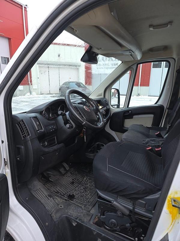 Begagnad Fiat Ducato 130 HK (95 kW) 2016 Vit Van