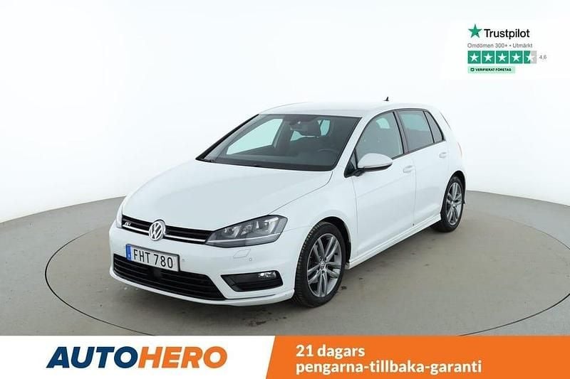 Vit Begagnad 2014 VW Golf VII R-line Halvkombi | 130 000 kr (Marknadspris) - Bild 1/4