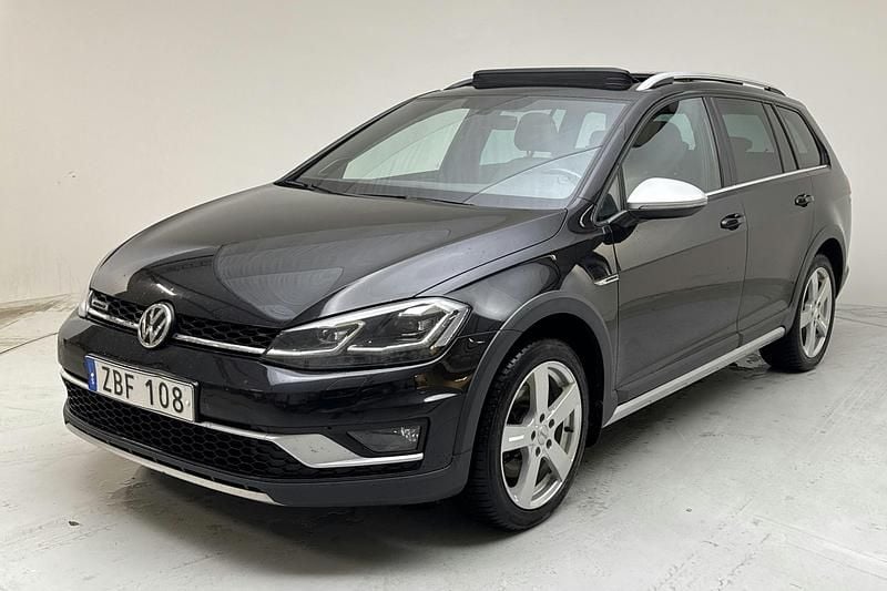 Svart Begagnad 2018 VW Golf Alltrack Kombi | 169 900 kr (Marknadspris) - Bild 1/4