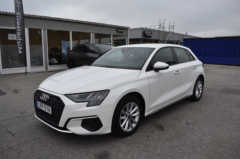 Vit (ibisvit) Begagnad 2021 Audi A3 Sportback Proline Halvkombi | 219 000 kr (Marknadspris) - Bild 1/4