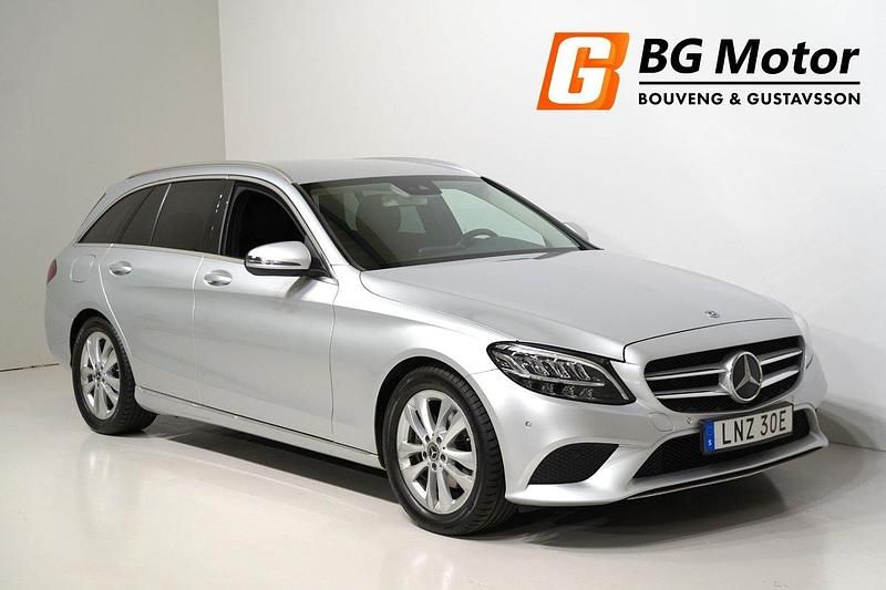 Silver Begagnad 2019 Mercedes C200 Avantgarde Kombi | 279 900 kr (Marknadspris) - Bild 1/4