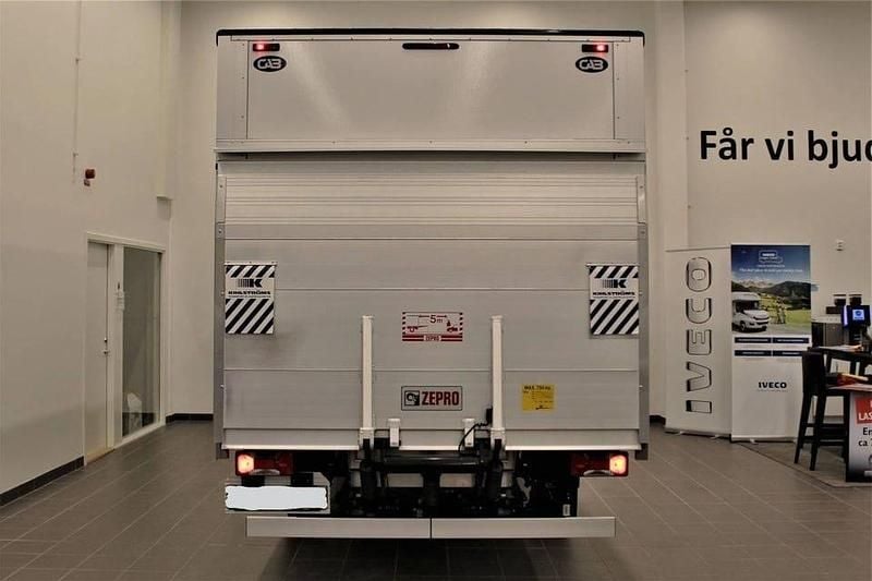 Ny Iveco Daily 136 HK (100 kW) 2025 Vit Van