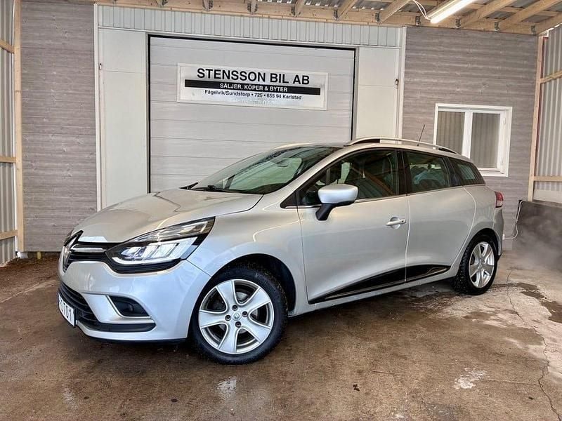 Begagnad Renault Clio IV Intens 118 HK (86 kW) 2018 Silver Kombi
