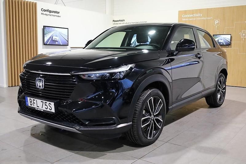 Svart Begagnad 2024 Honda HR-V Elegance SUV | 289 800 kr (Marknadspris) - Bild 1/3