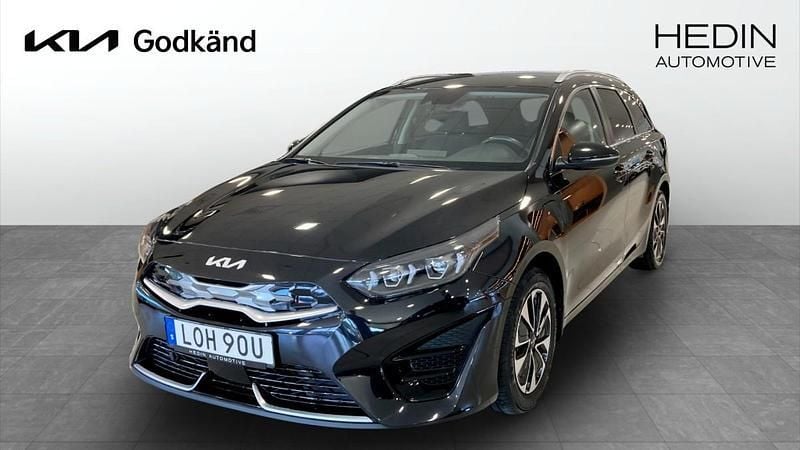 Svart (black) Begagnad 2022 Kia Ceed Sportswagon Advance Kombi | 229 900 kr (Bra pris) - Bild 1/4