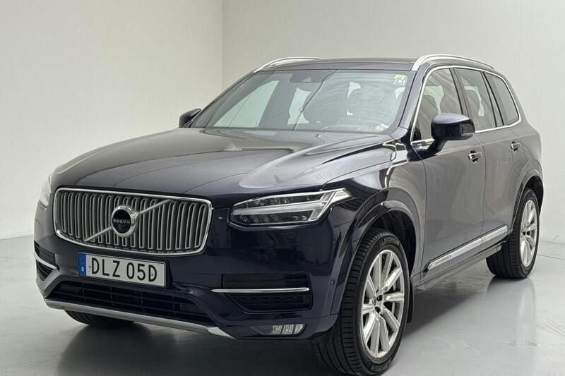 Mörkblå Begagnad 2017 Volvo XC90 Inscription SUV | 300 000 kr (Bra pris) - Bild 1/4