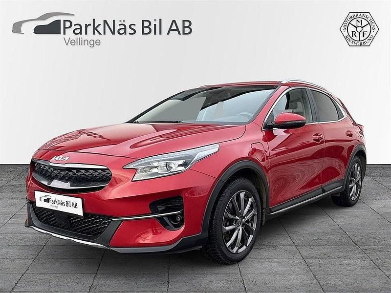 Begagnad Kia XCeed Advance 141 HK (103 kW) 2022 True red metallic SUV