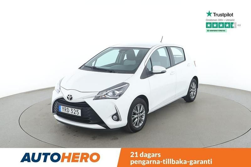 Vit Begagnad 2018 Toyota Yaris Active Halvkombi | 150 000 kr (Marknadspris) - Bild 1/4