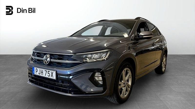 Grå Begagnad 2022 VW Taigo R-line SUV | 239 800 kr (Marknadspris) - Bild 1/4