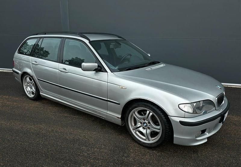 Begagnad BMW 320 170 HK (125 kW) 2005 Kombi