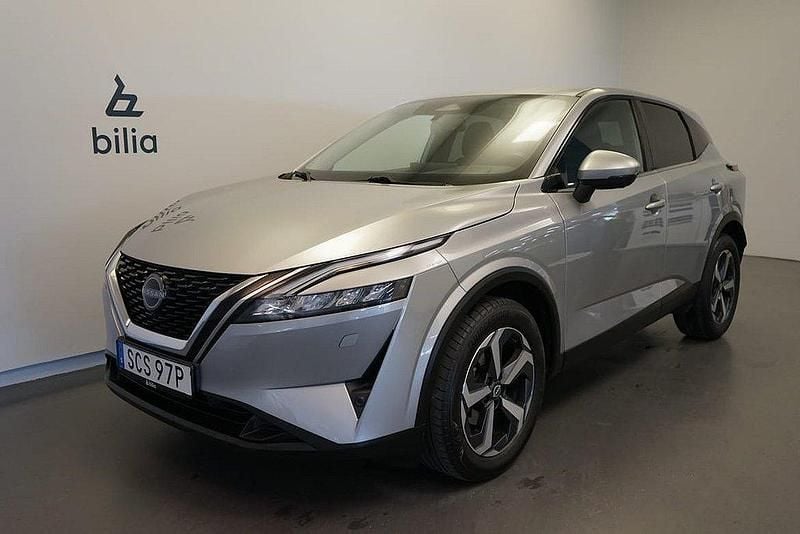 Silver Begagnad 2022 Nissan Qashqai N-Connecta SUV | 249 500 kr (Marknadspris) - Bild 1/3