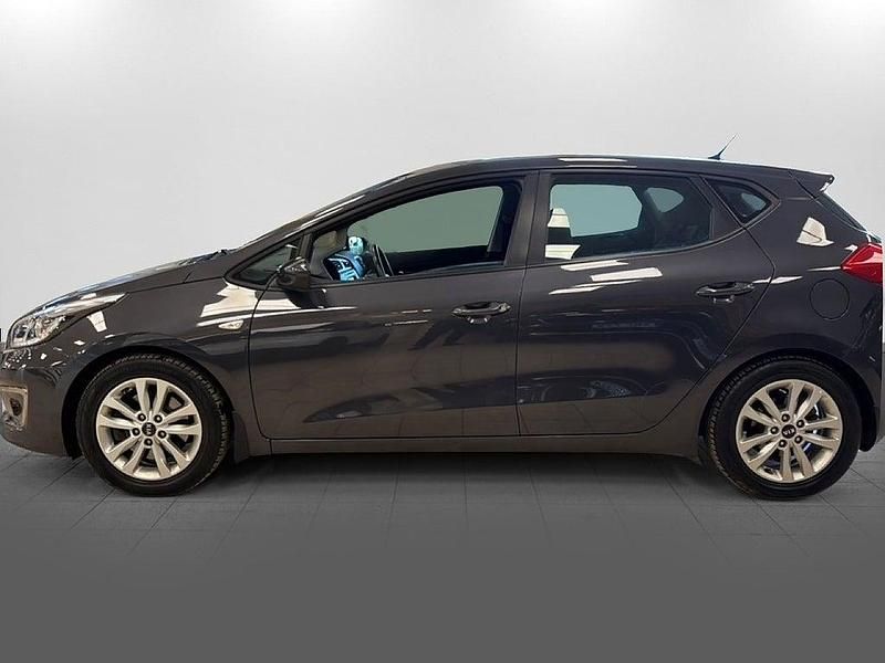 Begagnad Kia Ceed 101 HK (74 kW) 2017 Grå Halvkombi