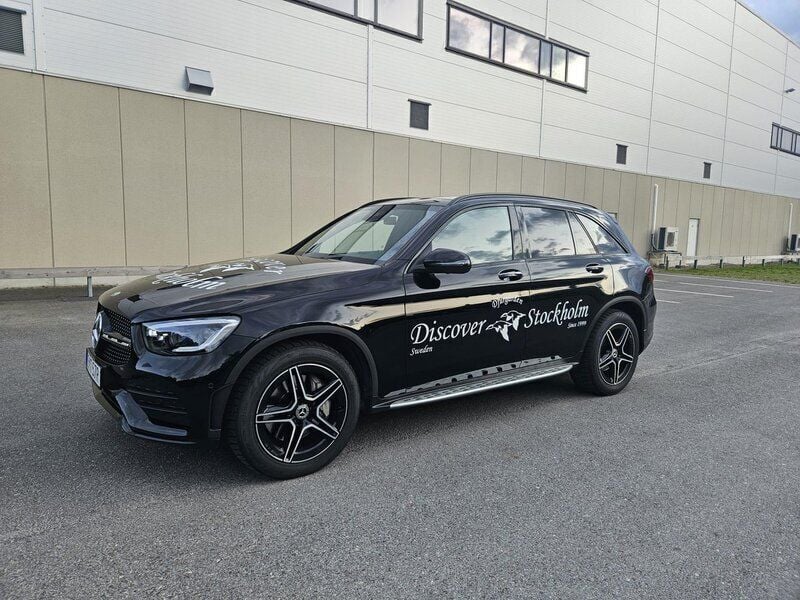Svart Begagnad 2020 Mercedes GLC300 AMG line SUV | 369 000 kr - Bild 1/4