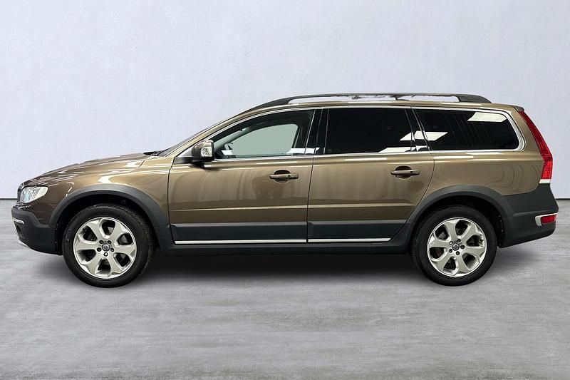 Begagnad Volvo XC70 Standard 181 HK (133 kW) 2016 Brun Kombi