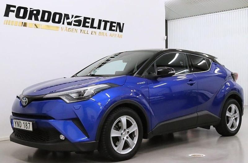 Blå Begagnad 2017 Toyota C-HR Style SUV | 194 900 kr (Marknadspris) - Bild 1/4