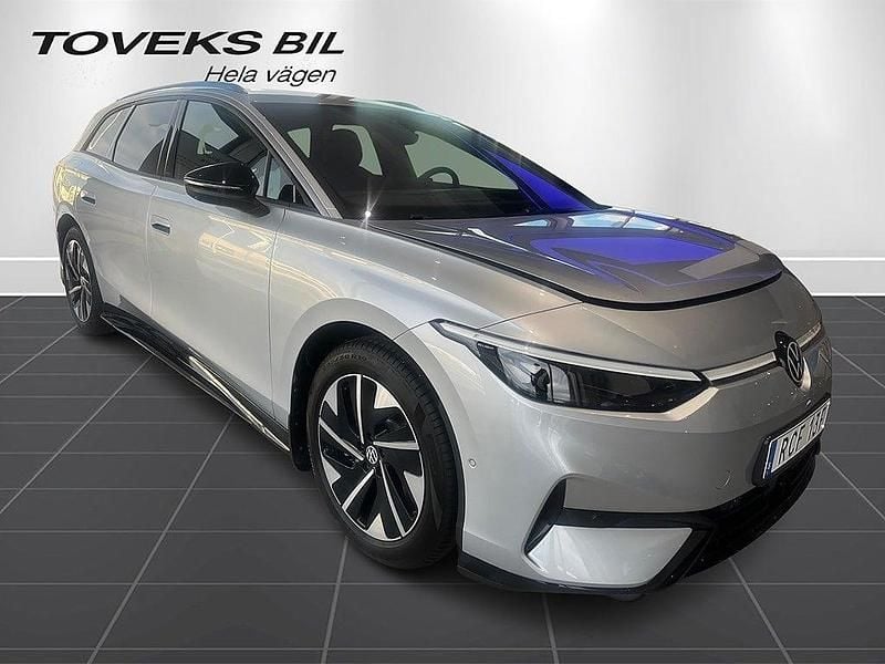 Ny VW ID.7 Pro 210 kW (286 HK) 2025 Silver Kombi