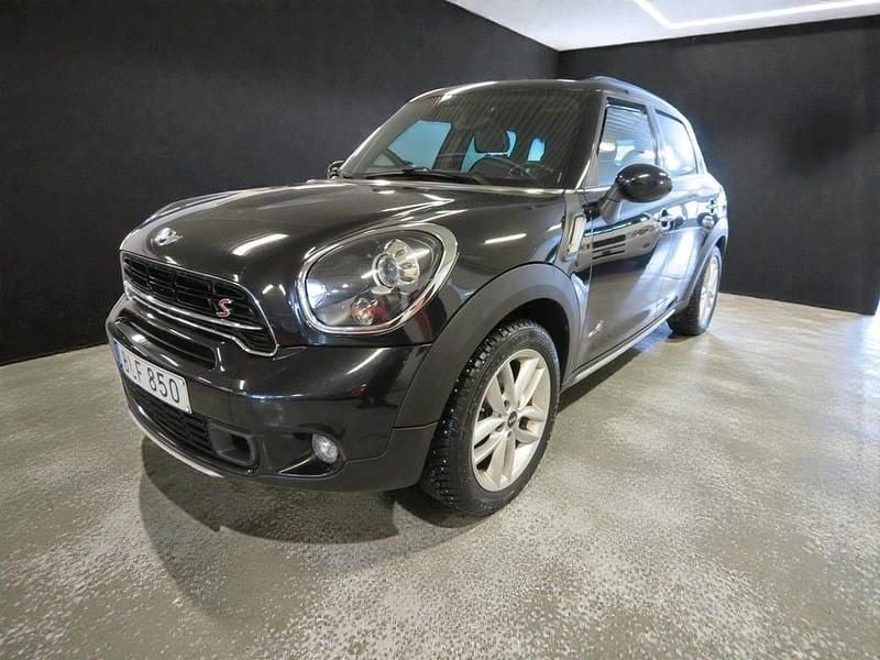 Svart Begagnad 2016 Mini Cooper SD Countryman SUV | 139 900 kr - Bild 1/4