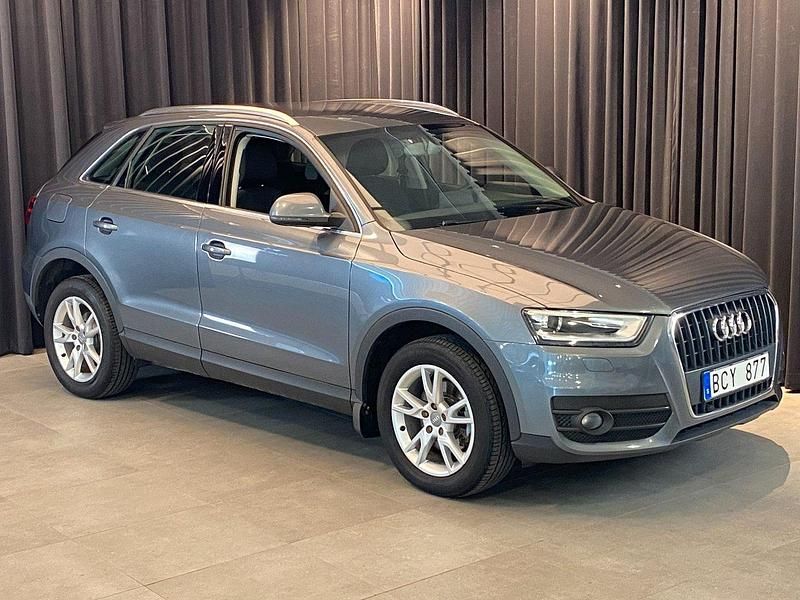 Grå Begagnad 2012 Audi Q3 SUV | 129 500 kr (Marknadspris) - Bild 1/4