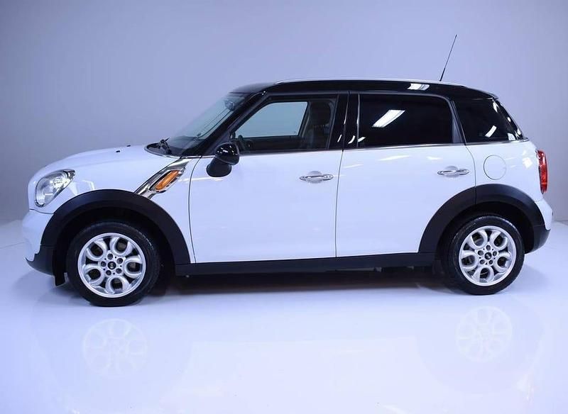 Vit Begagnad 2011 Mini Cooper Countryman SUV | 109 900 kr - Bild 1/4