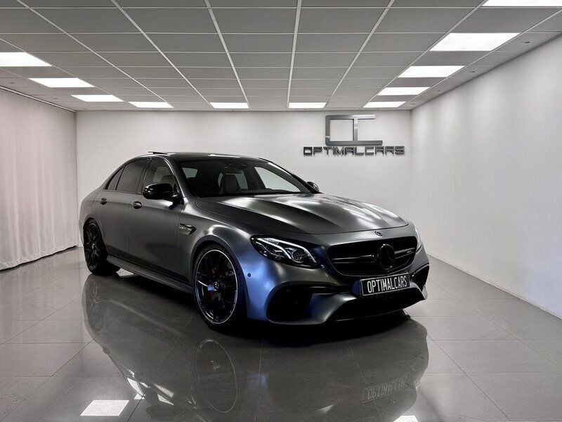 Grå (designo matt grå original) Begagnad 2018 Mercedes E63S AMG AMG Sedan | 779 900 kr (Dyr) - Bild 1/4
